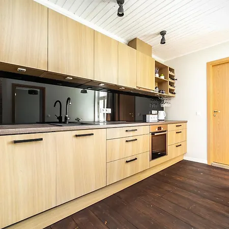 Apartment Niine 5 *