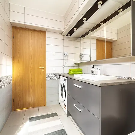 Niine 5 Apartamento Tallin