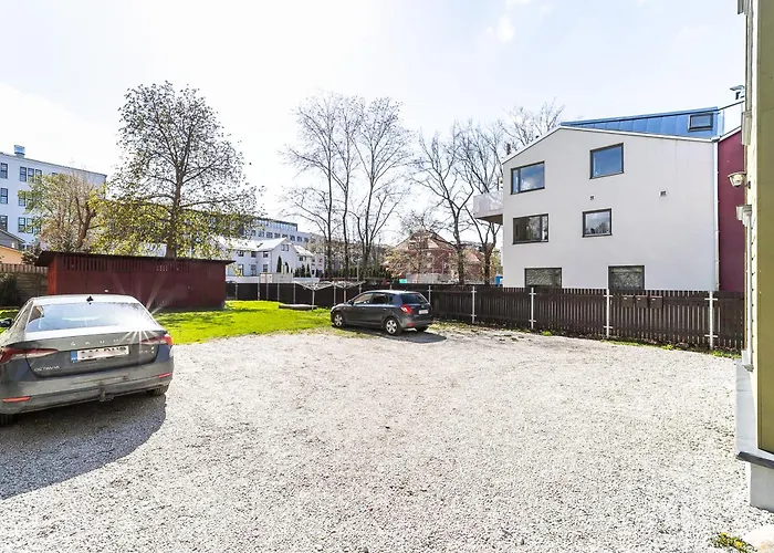 Niine 5 * تالين