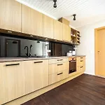 Apartment Niine 5 *